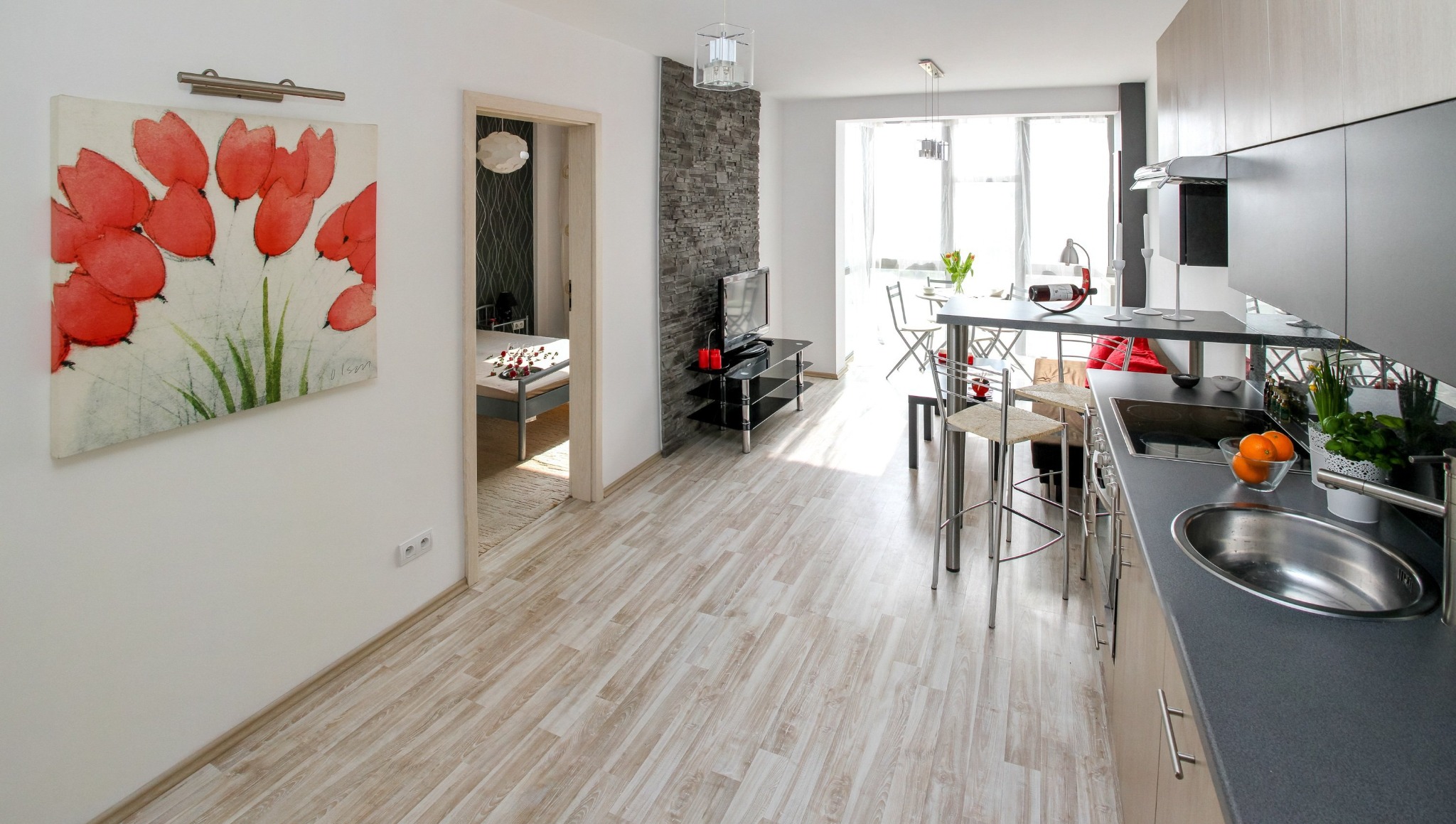 Moderní otevřený interiér po rekonstrukci bytu